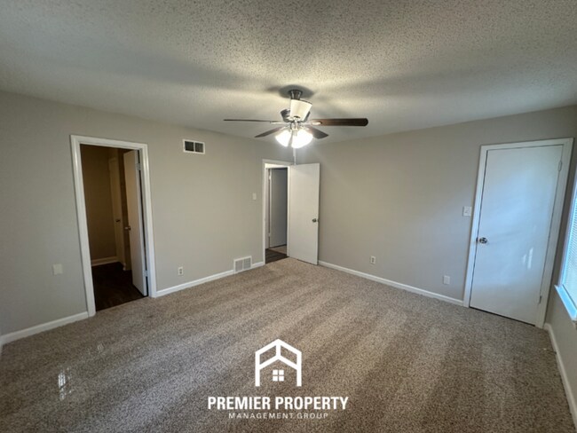 Building Photo - 4556 Trout Valley Dr