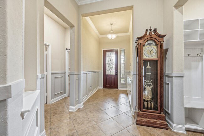 Building Photo - 8111 Sweet Gardens Ct