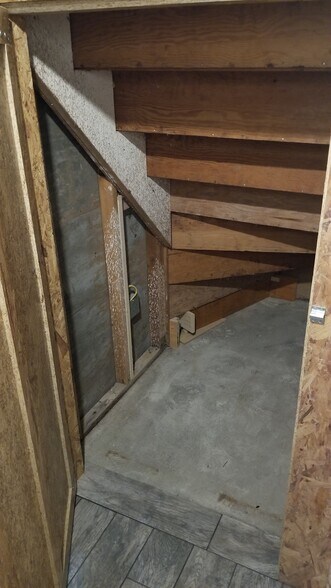 Building Photo - 75 Buckwheat Ave