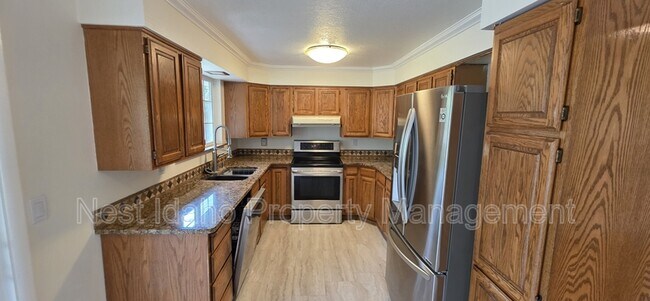 Building Photo - 2910 N McKinney St