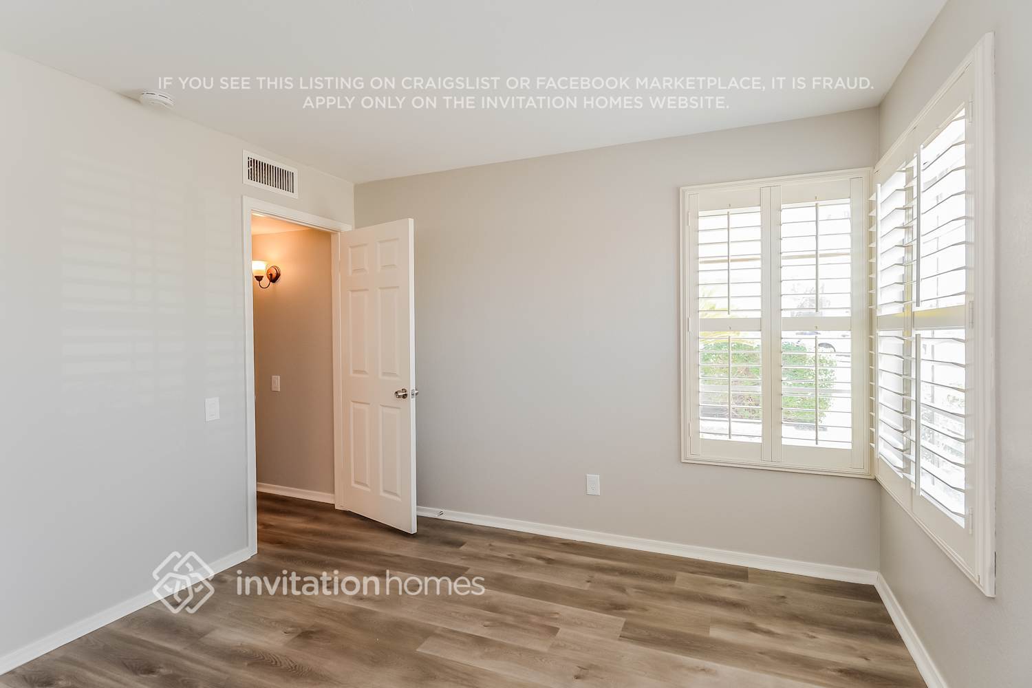 Building Photo - 7918 W Dreyfus Dr