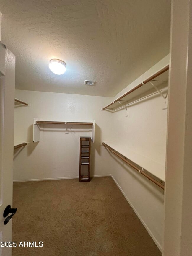 Building Photo - 35282 N Shorthorn Trail