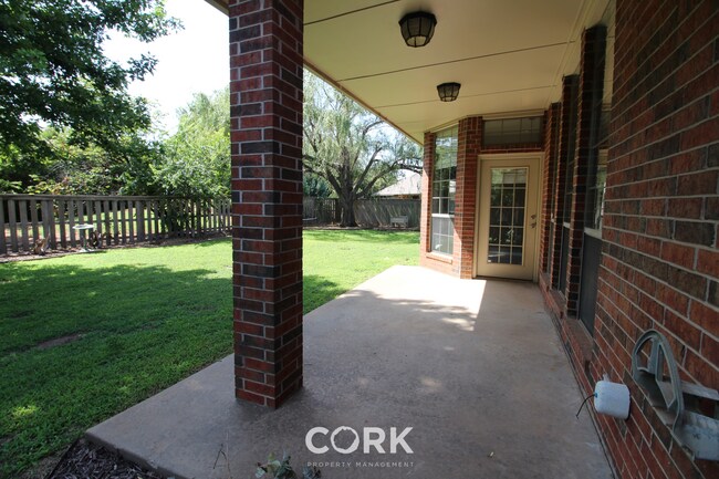 Building Photo - 2808 Stonebrook Rd