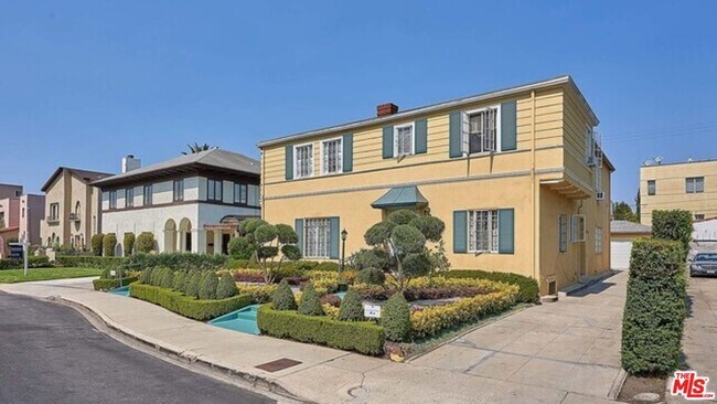 Building Photo - 703 Lorraine Blvd