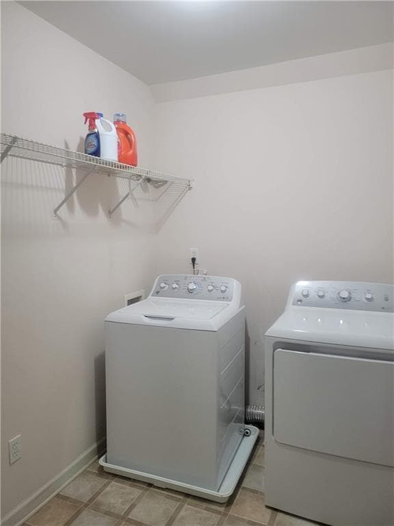 Building Photo - 5555 Holly Springs Dr