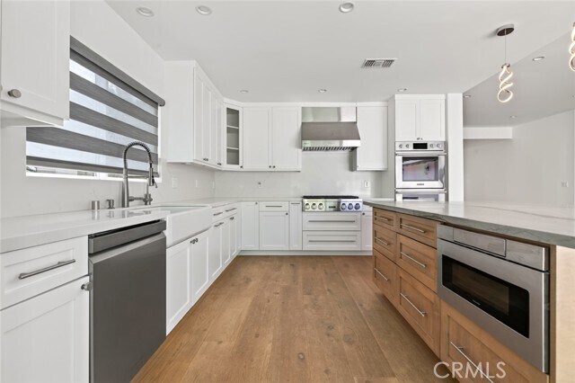 Building Photo - 641 E Grinnell Dr