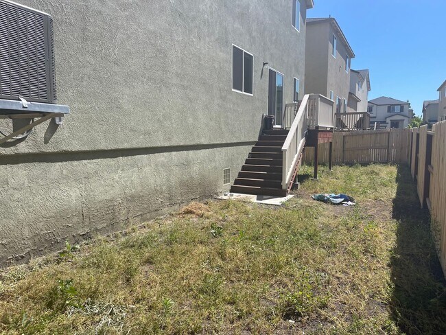 Building Photo - Wonderful Brand New Home