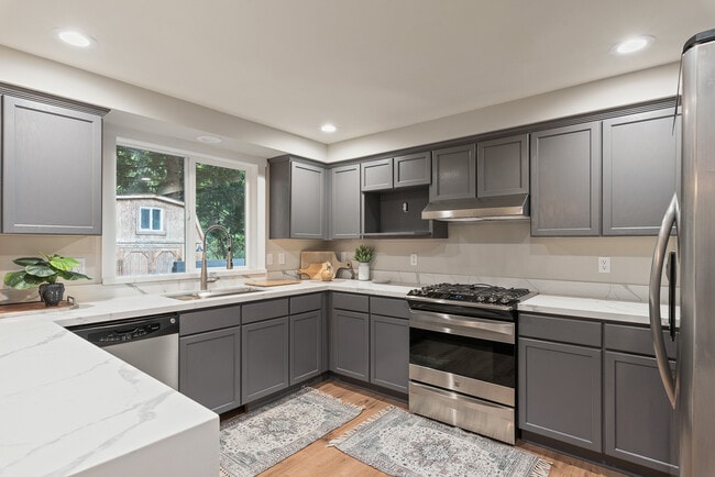 Building Photo - 5727 166th St NW