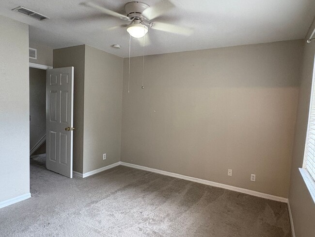 Building Photo - 2/2.5 Townhome in Fort Myers for Rent