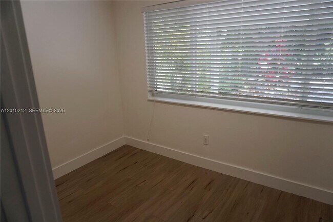Building Photo - 11043 SW 79th Ave