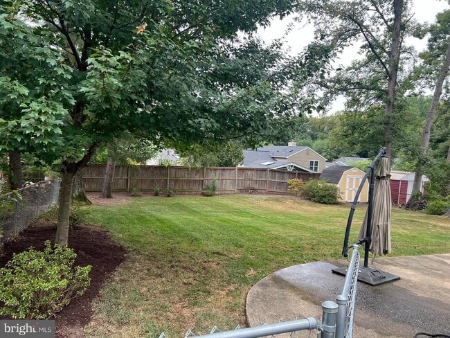 Building Photo - 3252 Holly Hill Dr