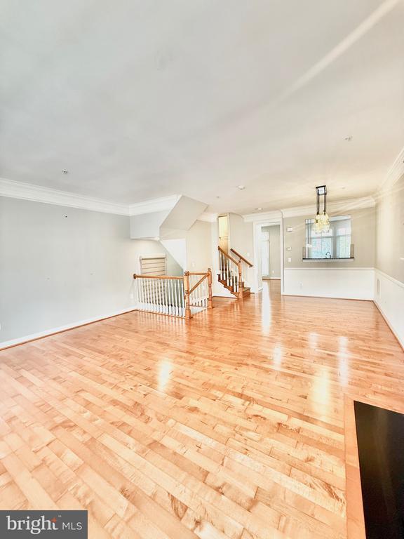 Building Photo - 456 Ferdinand Day Dr