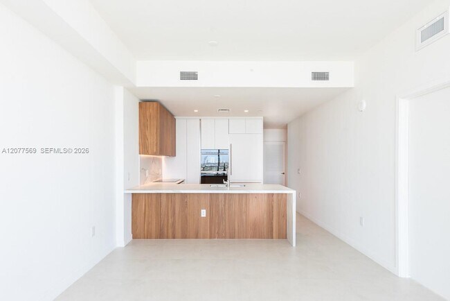 Building Photo - 1400 Biscayne Blvd