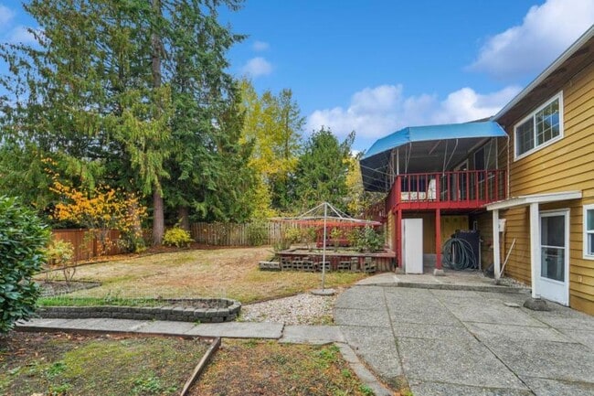 Building Photo - 5 bedroom in Renton WA 98058