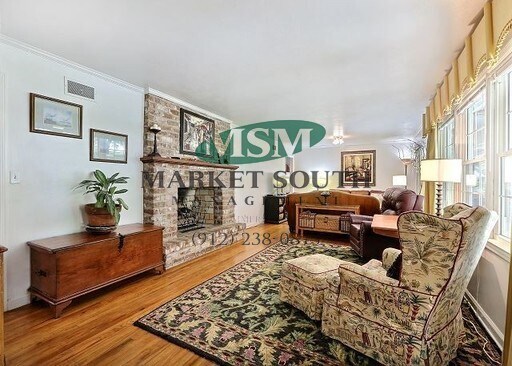 Building Photo - HOME IN KENSINGTON PARK