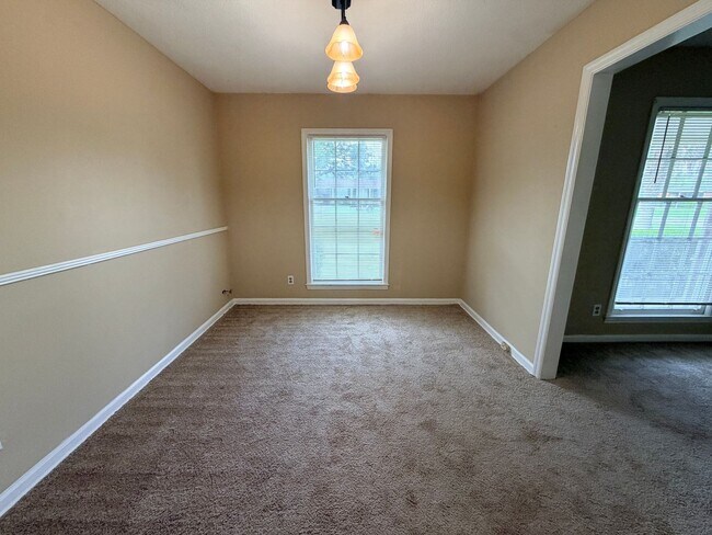 Building Photo - 3 Bedroom/2 Bath Home in Valdosta