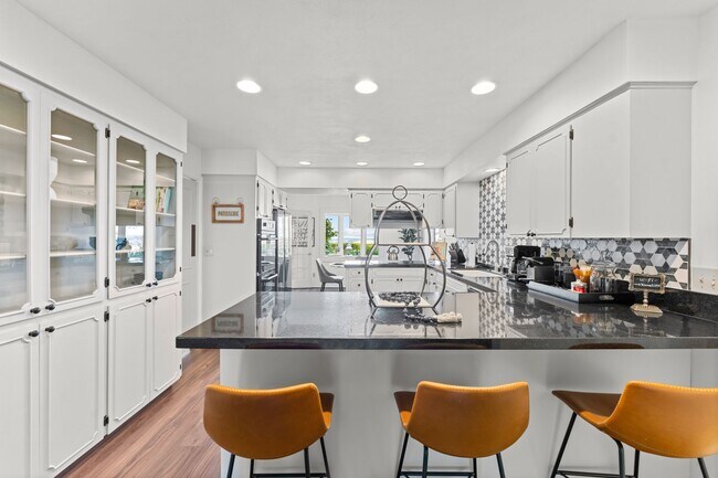 Building Photo - Fully Furnished Luxury Estate in Boise's Lower Highlands