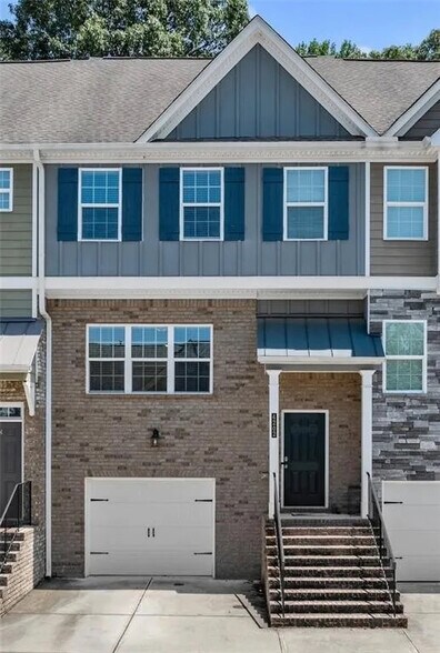 Building Photo - Room in Townhome on Chatham Ridge Dr