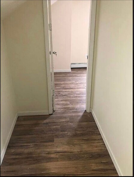 Building Photo - 173 Slater St