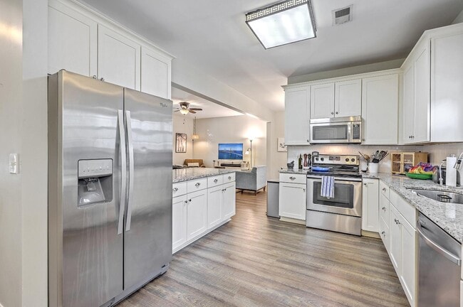 Building Photo - 1757 Sailfish Dr