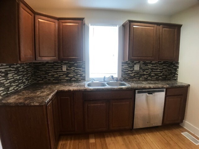 Building Photo - Beautiful Home In Berrien Springs