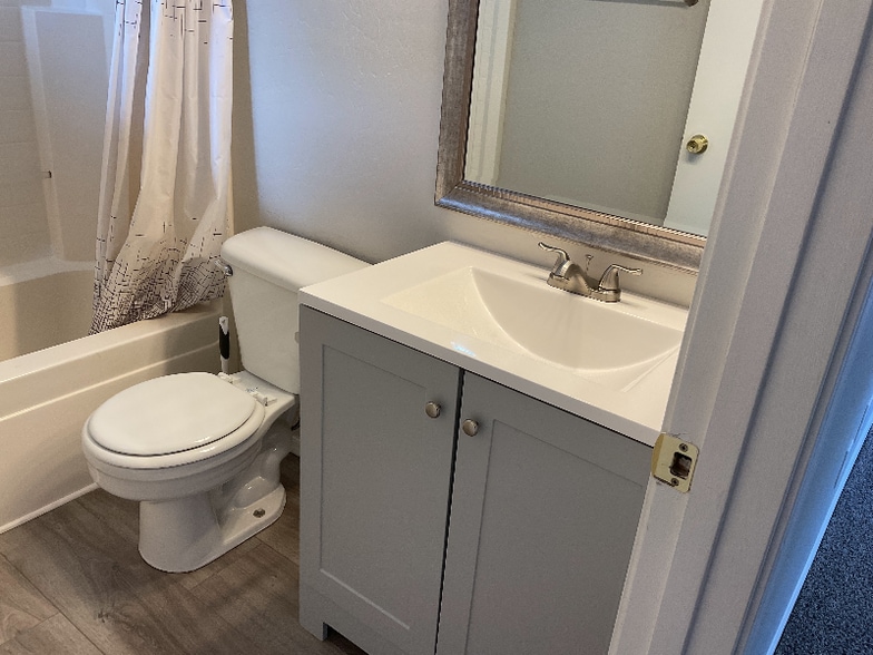 Building Photo - 13001 N Cesar Chavez Dr