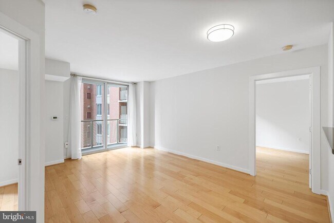 Primary Photo - 1000 New Jersey Ave SE