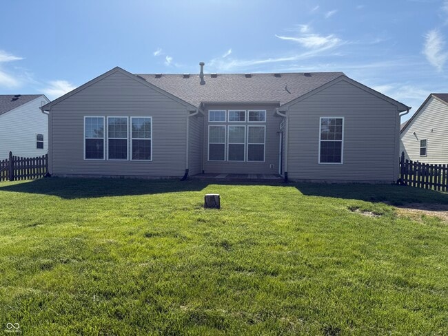 Building Photo - 1055 Woodfield Ct