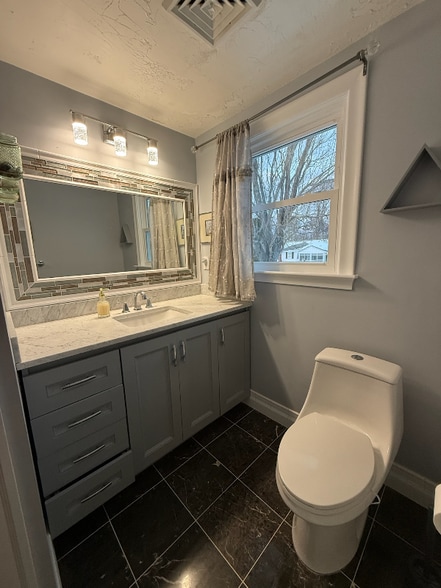 Building Photo - 57 Grant St