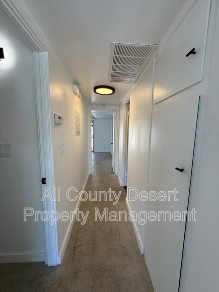 Building Photo - 46075 Ocotillo Dr
