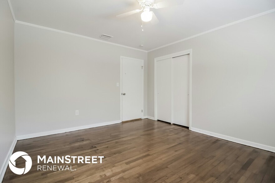 Building Photo - 1198 S Golf Lake Dr