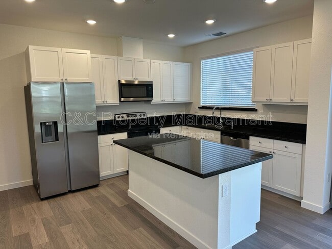 Building Photo - 1805 Lucky Star Pl