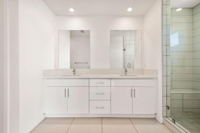 Building Photo - 928 Galaxy Dr