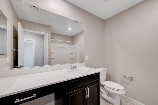 Building Photo - EXCEPTIONAL 4 BEDROOM, 3 BATHROOM HOME!