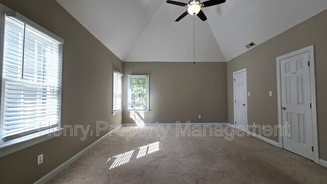 Building Photo - 104 Seymour Creek Dr