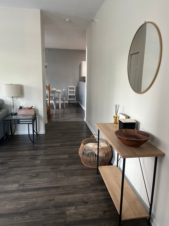 Building Photo - 5648 Winnetka Ave N