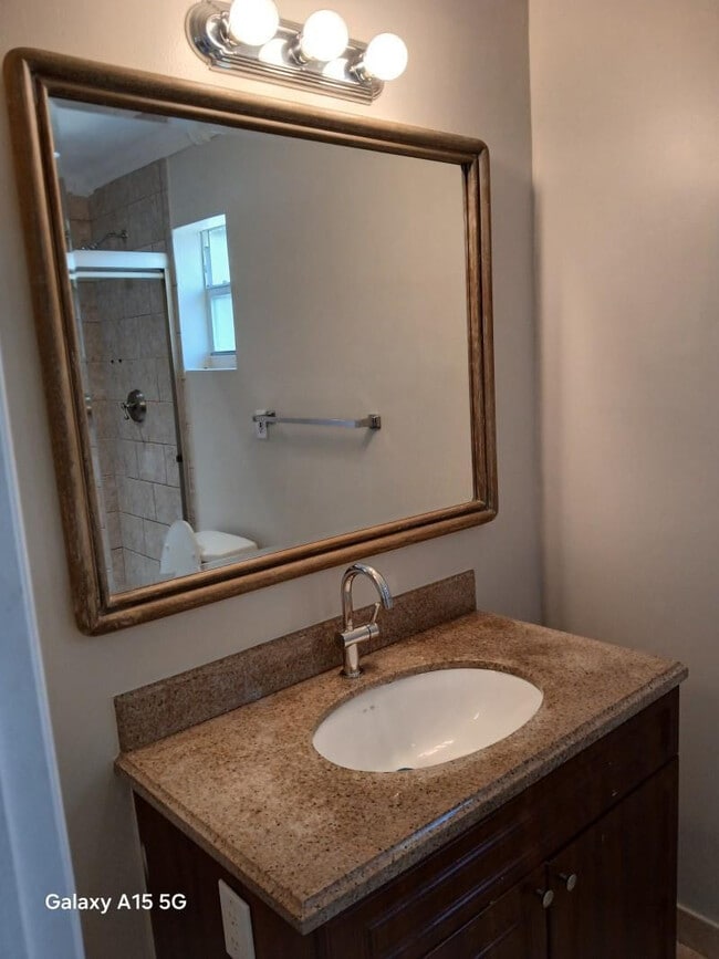 Building Photo - 17131 SW 85th Ave