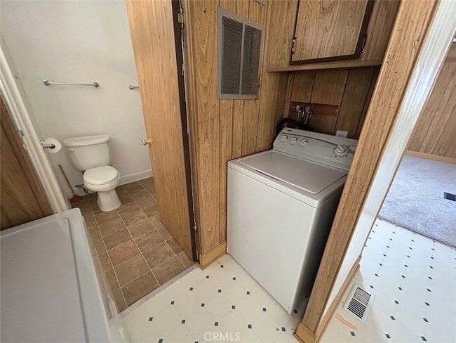 Building Photo - 28205 El Toro Rd