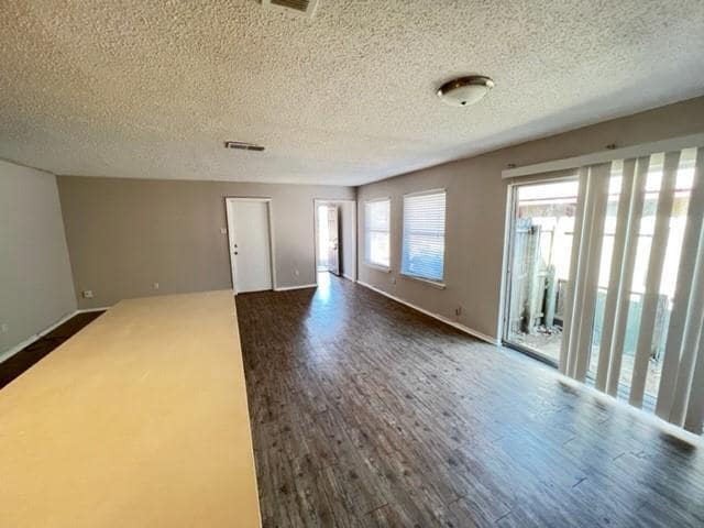 Building Photo - 8928 Greenmound Ave