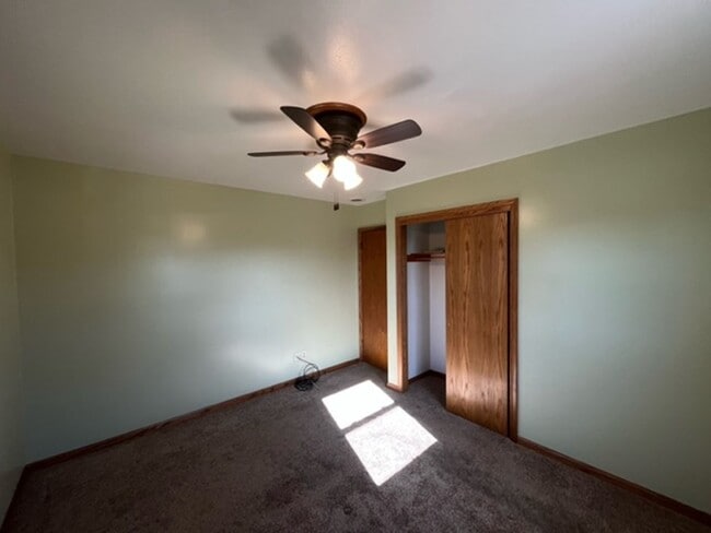 Building Photo - Single Family Home