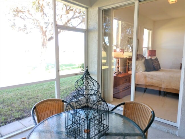 Building Photo - Seasonal Short-Term Villa located in Pelican Pointe Golf & Country Club!