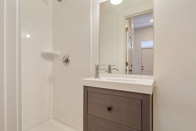 Building Photo - 2123 S Liberty St