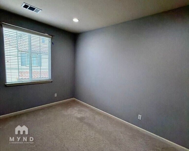 Building Photo - 3126 Fioli Way