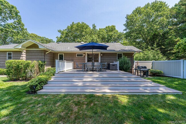 Building Photo - 410 Cedar Dr