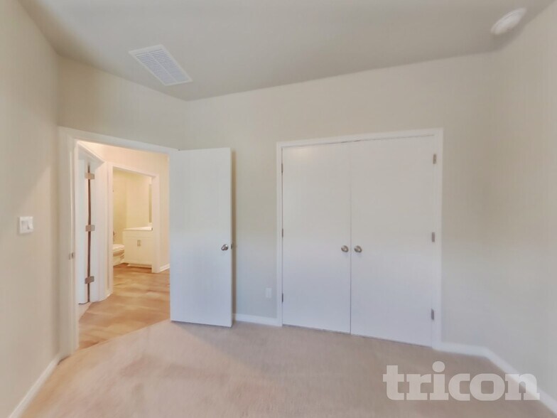 Building Photo - 3505 Gooseneck LN