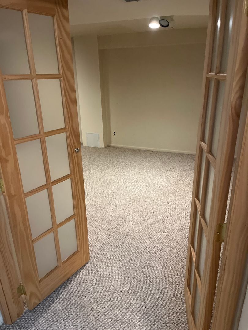 Building Photo - 7330 Mt Meeker Rd