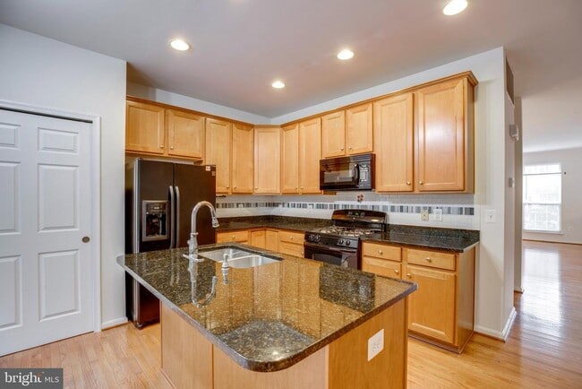 Building Photo - 8346 Leighlex Ct