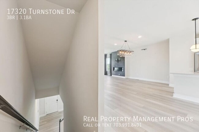 Building Photo - 17320 Turnstone Dr