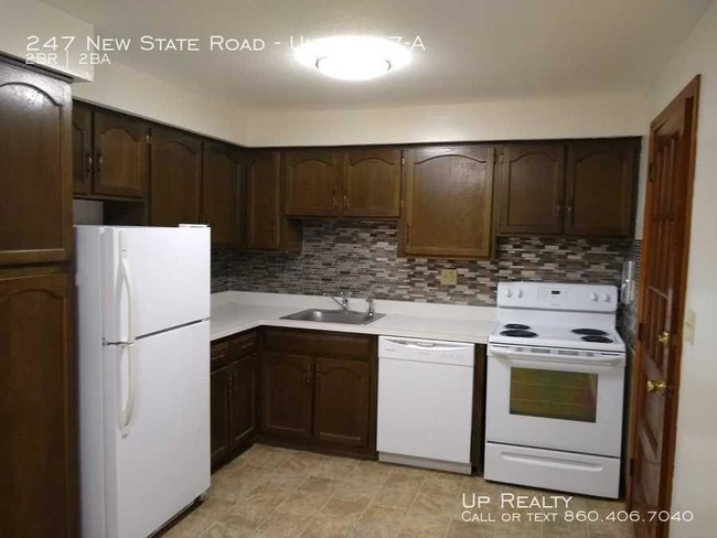 Building Photo - 2 bedroom in Manchester CT 06042