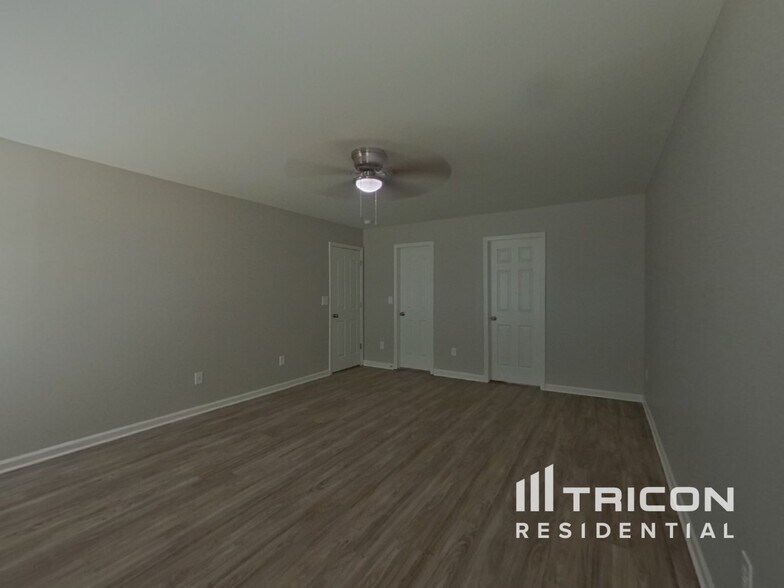Building Photo - 4819 McClure Rd